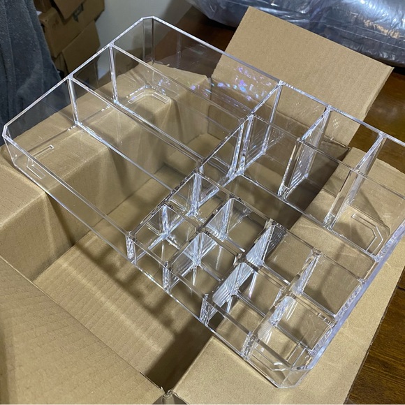 15 compartments Small Makeup Vanity Organizer, Clear Acrylic Cosmetic Display Ca - Picture 4 of 13